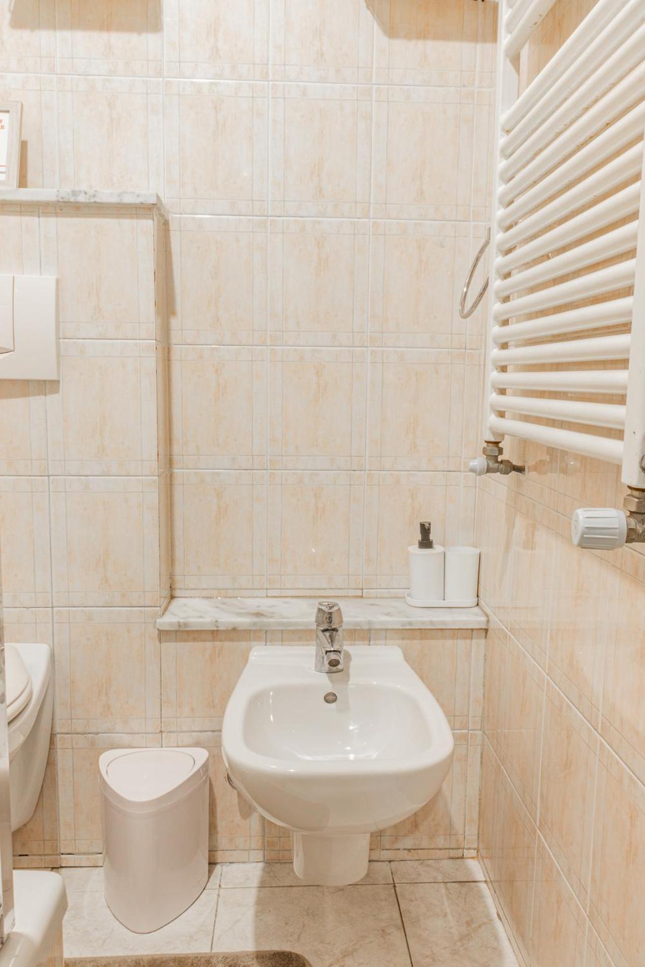 Free Parking - 5 Min By Walk From City Center Como Exterior photo