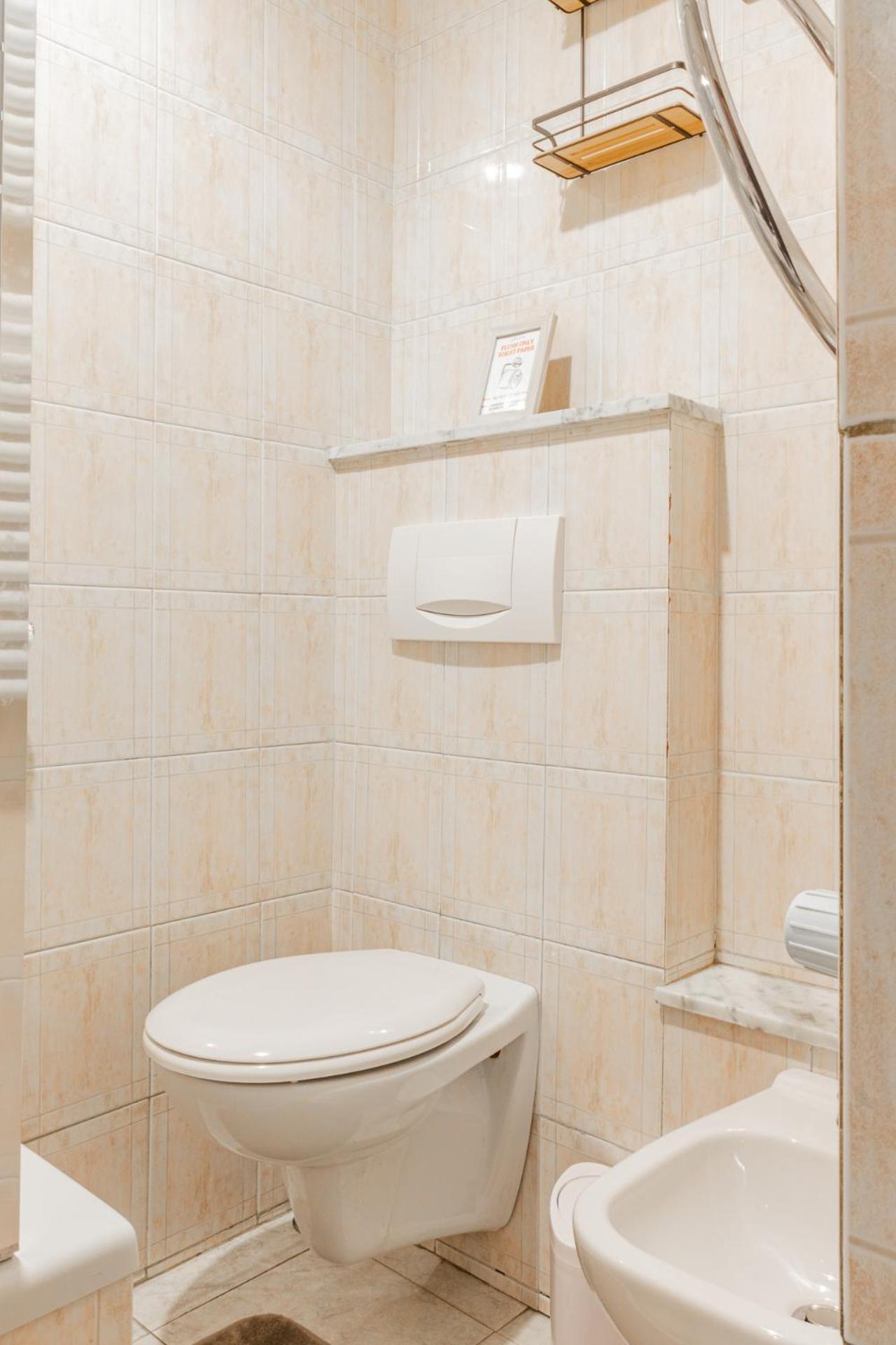 Free Parking - 5 Min By Walk From City Center Como Exterior photo